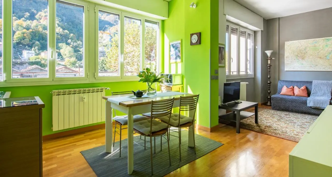 Joivy Vibrant Studio Near Train Station Apartment Como Italy